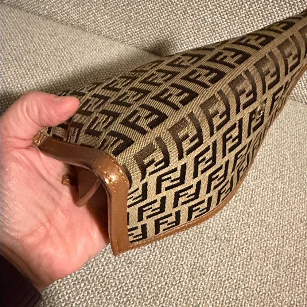 Authentic Fendi Brown Charm Zucchino Canvas Wallet - Picture 16 of 16